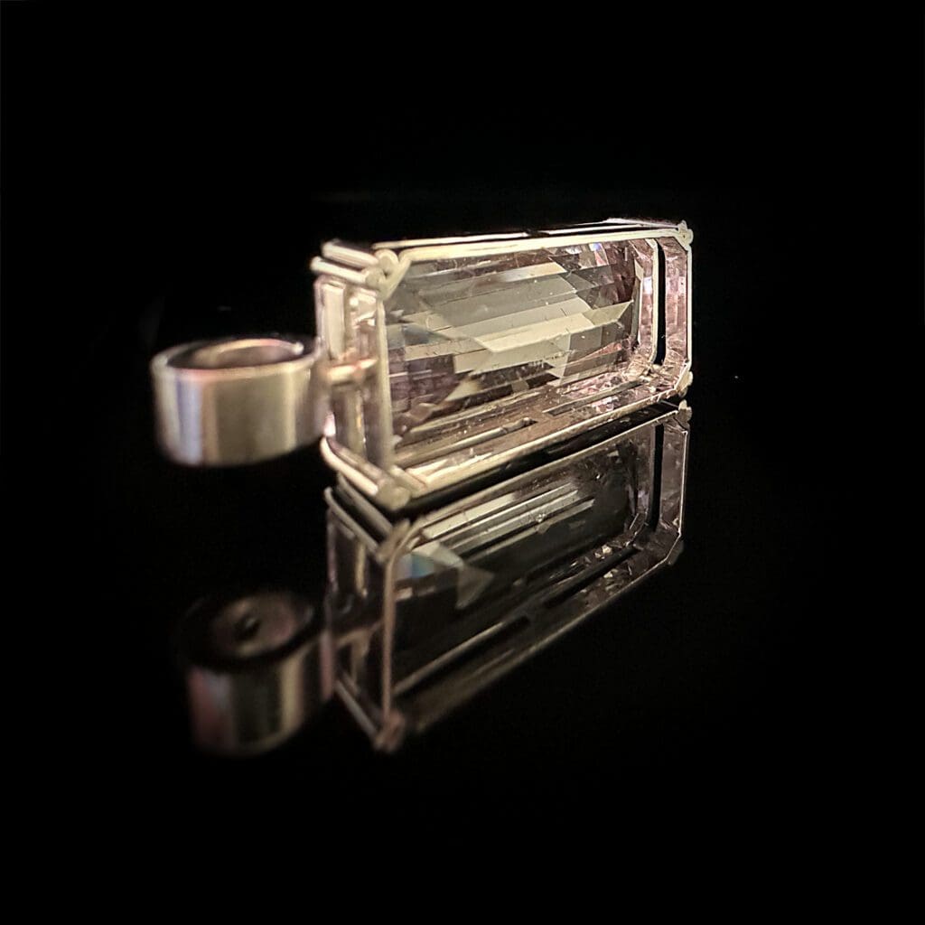 Kunzite pendant with diamond bale - Image 6