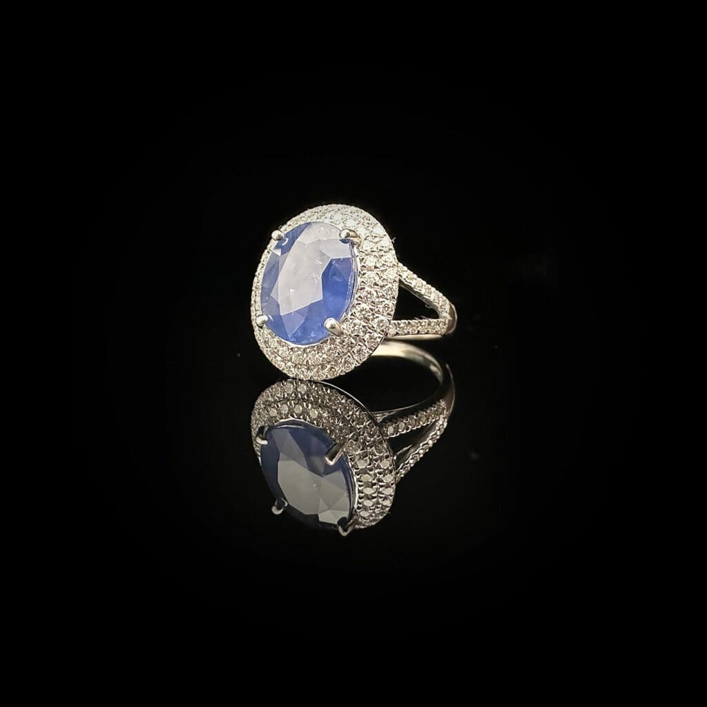 Beautiful blue sapphire - Image 5