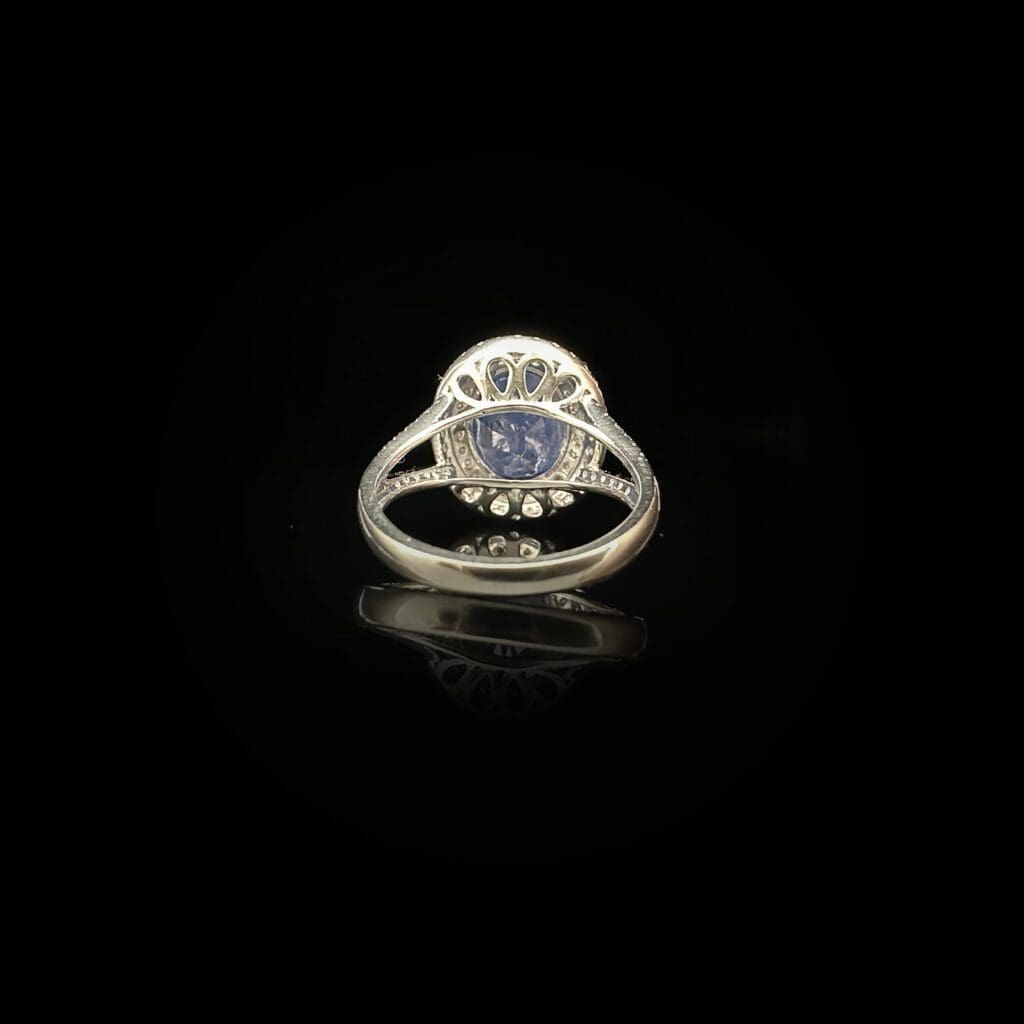 Beautiful blue sapphire - Image 7