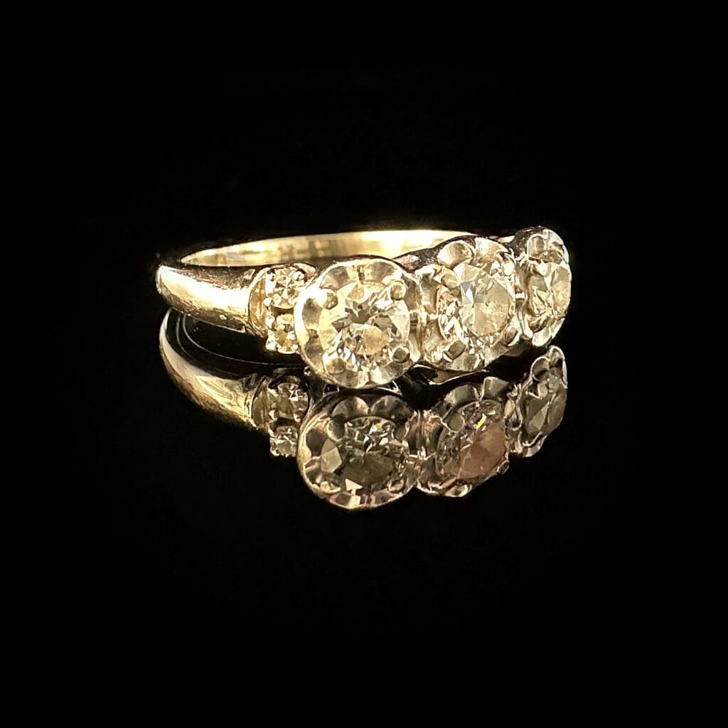 Three Art Deco diamonds - Image 3