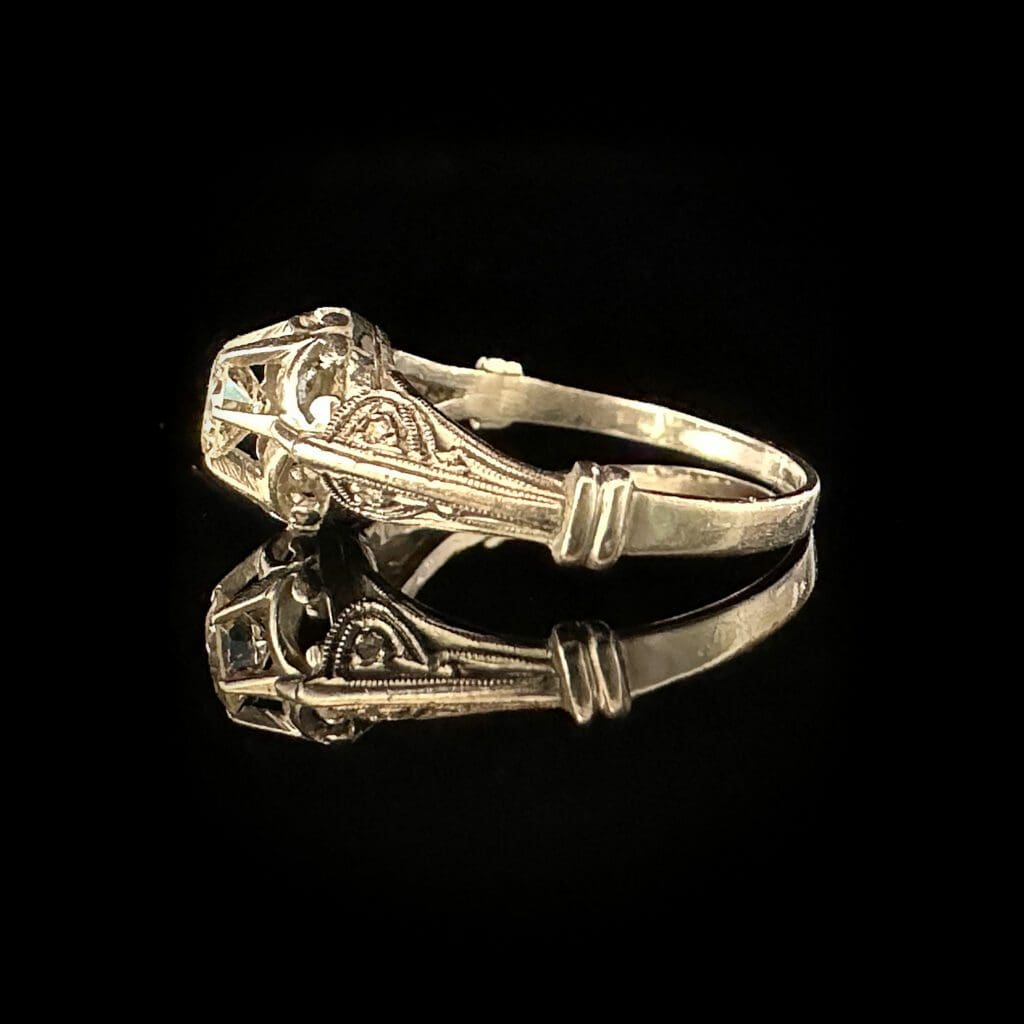 'Daisy'-Art Deco platinum solitaire diamond ring - Image 6