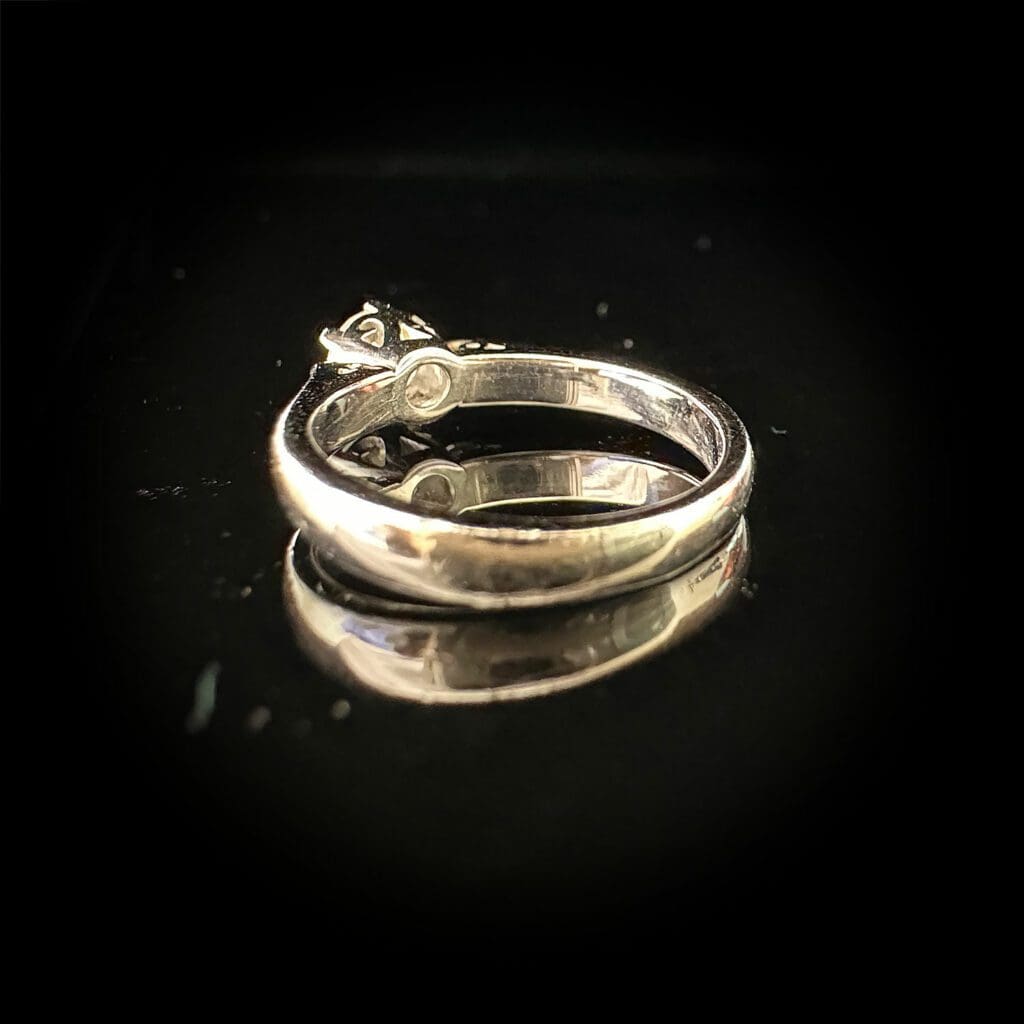 White Diamond - Image 6
