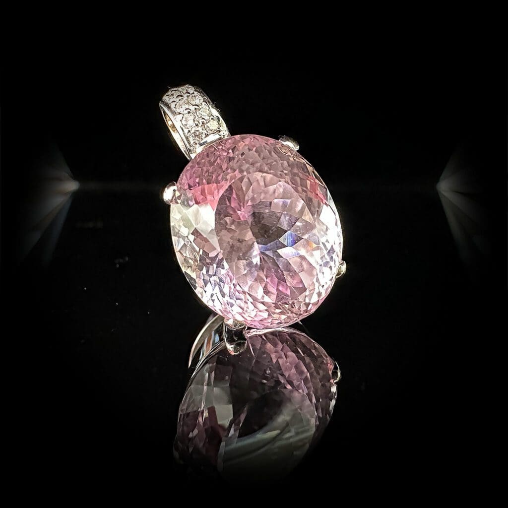 Kunzite/diamond/white gold