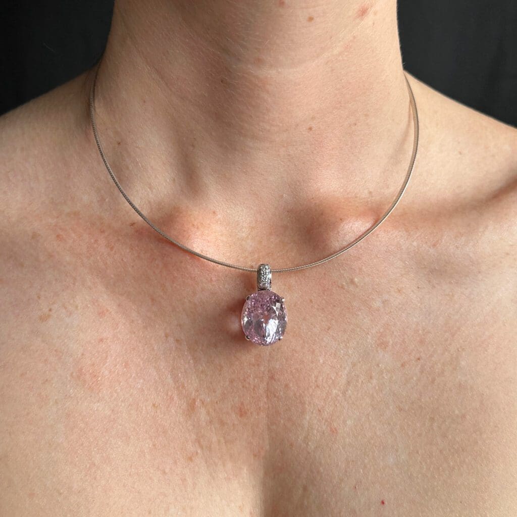 Kunzite/diamond/white gold - Image 7