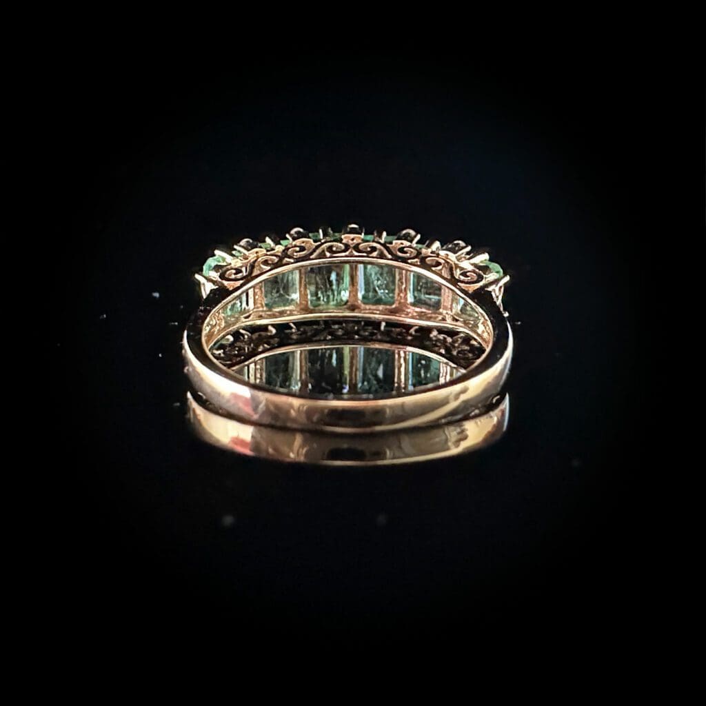 Six emeralds ring - Image 5
