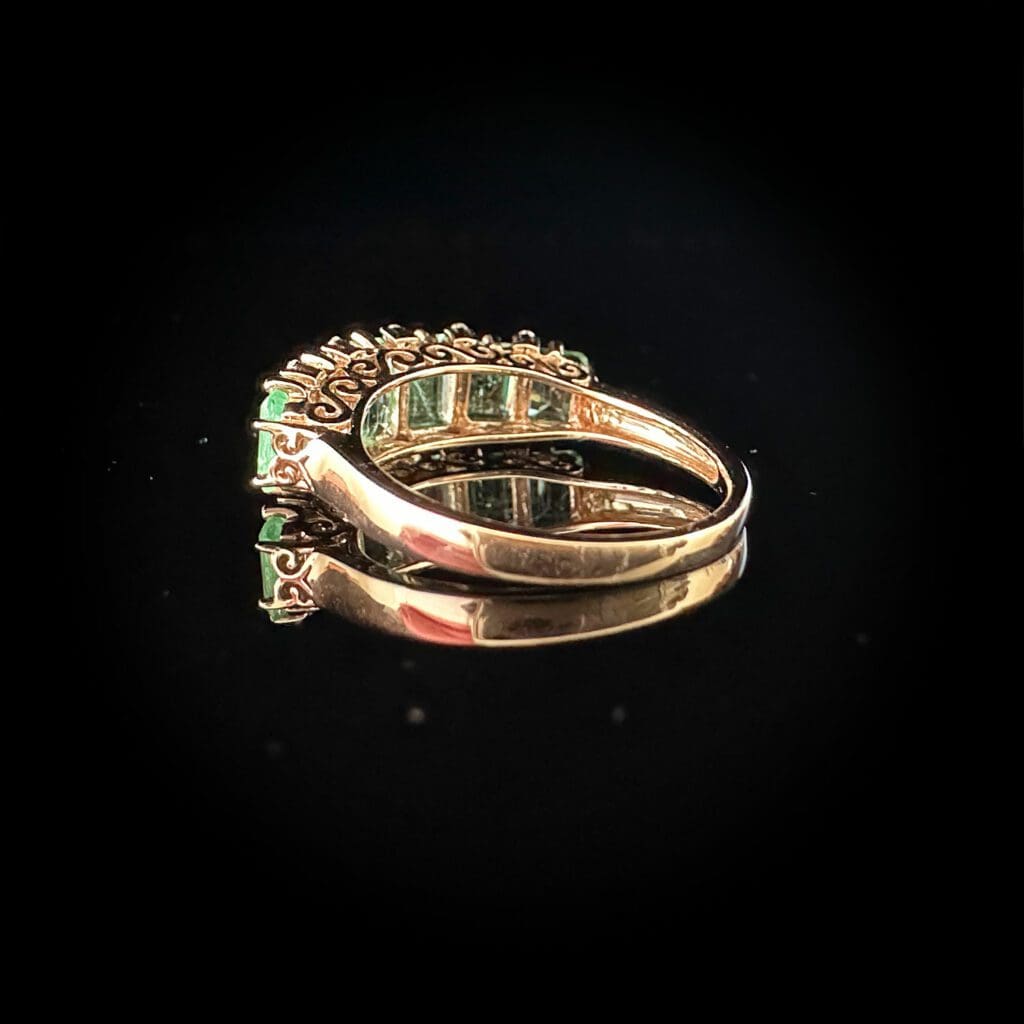 Six emeralds ring - Image 6