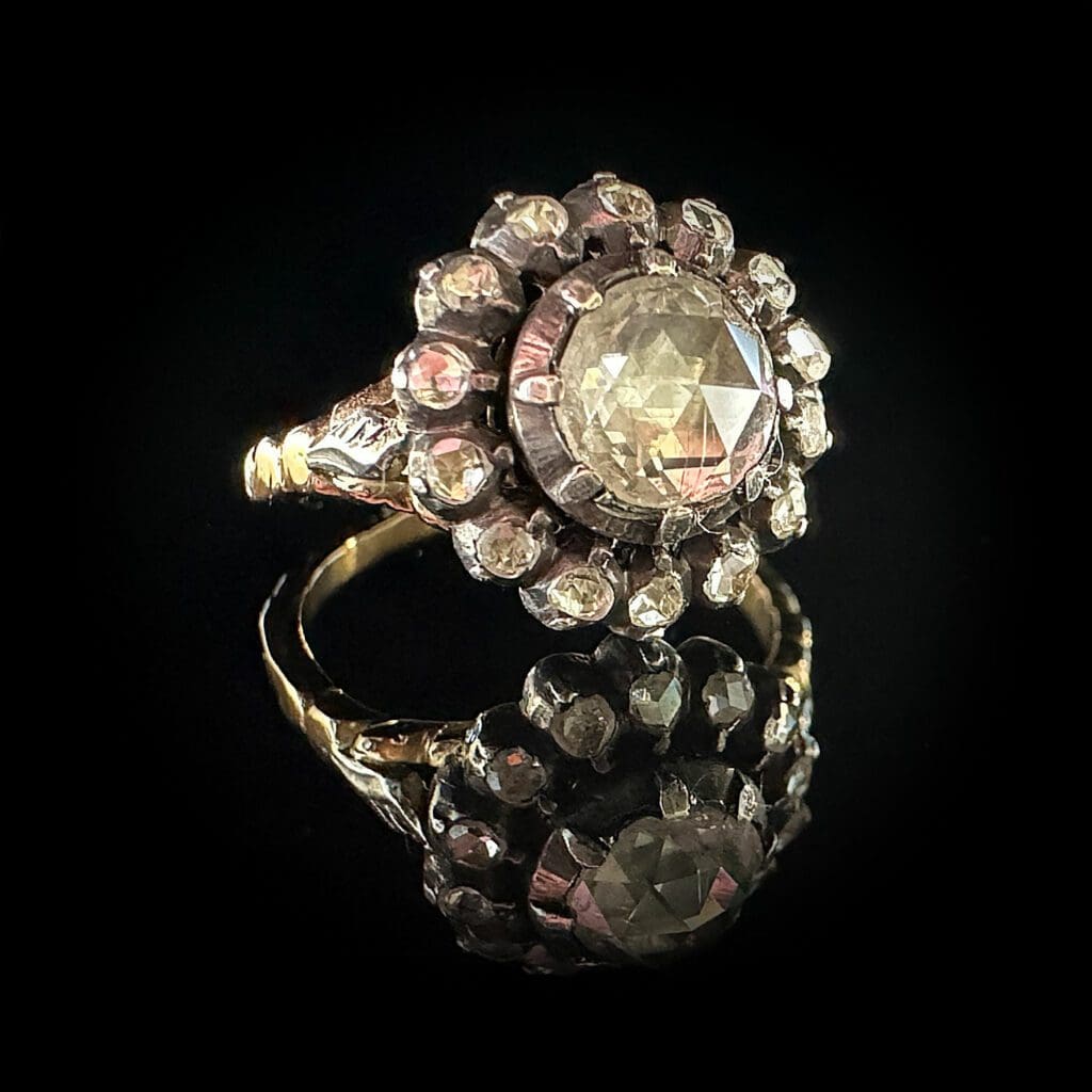 'Antique English Rose'-18K gold and silver large rose cut diamond ring - Image 3