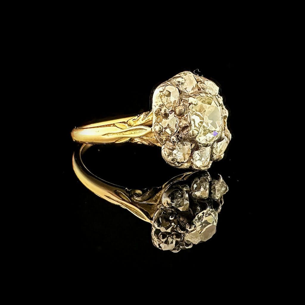 'Rosamunde'-Antique nine diamond cluster ring - Image 3