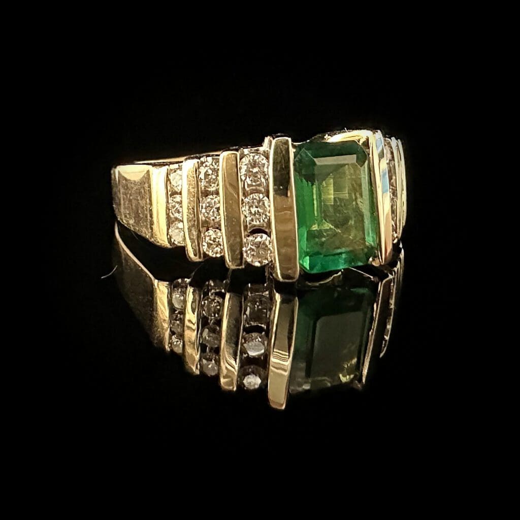 Emerald cut emerald ring - Image 3