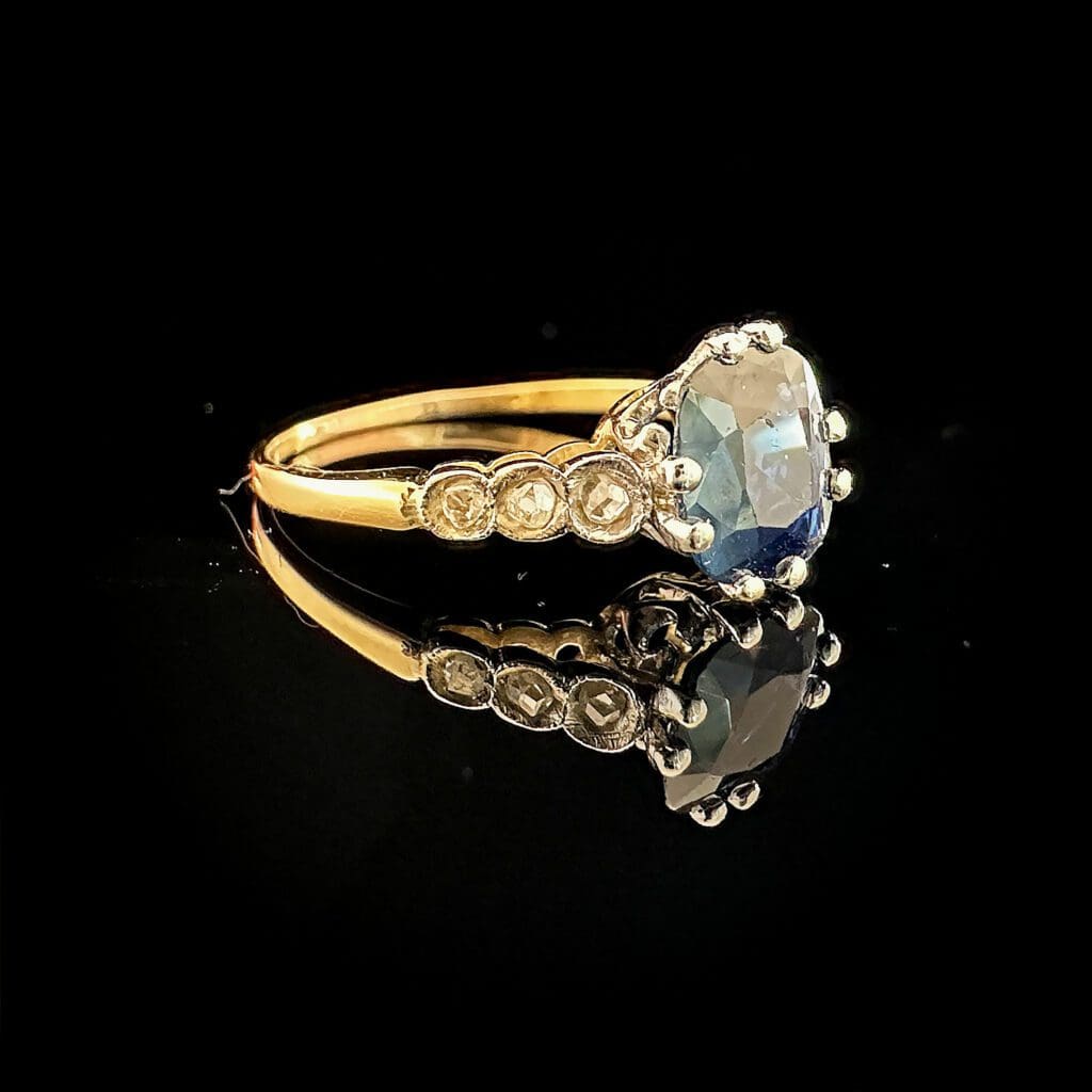 'Agatha'-Antique square sapphire diamond ring - Image 3