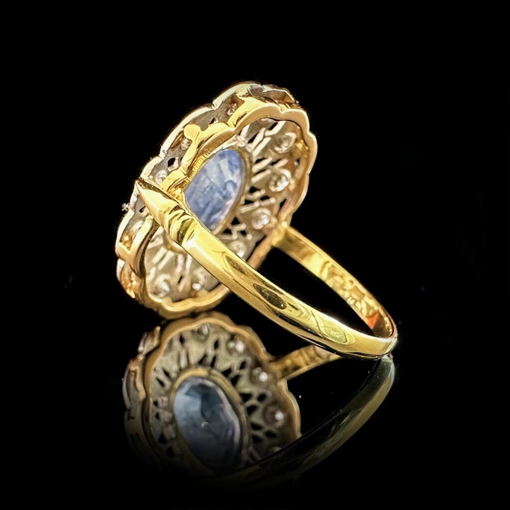 'Ingrid'-Antique oval sapphire diamonds gold and platinum ring - Image 6