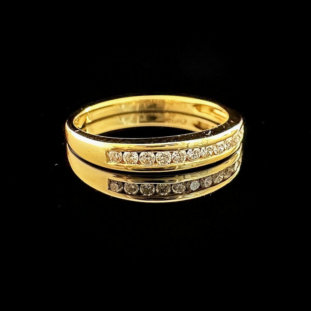 18 ct yellow gold ring with 13 diamonds - Image 3