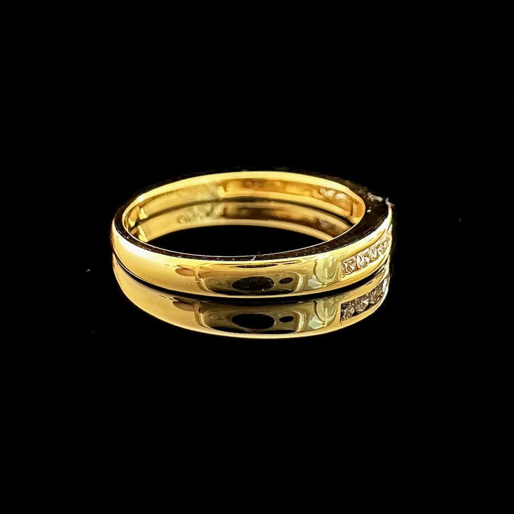 18 ct yellow gold ring with 13 diamonds - Image 4