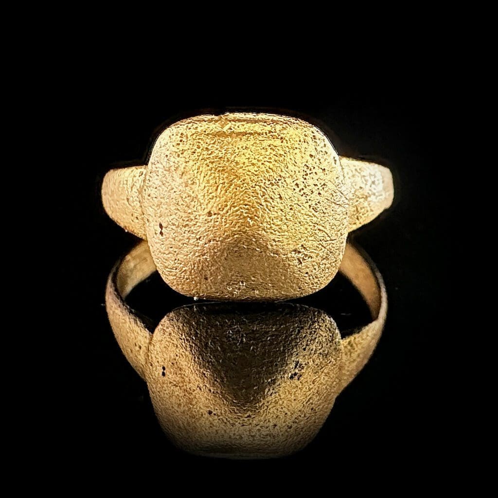 Roman Woman's Ring - Image 2