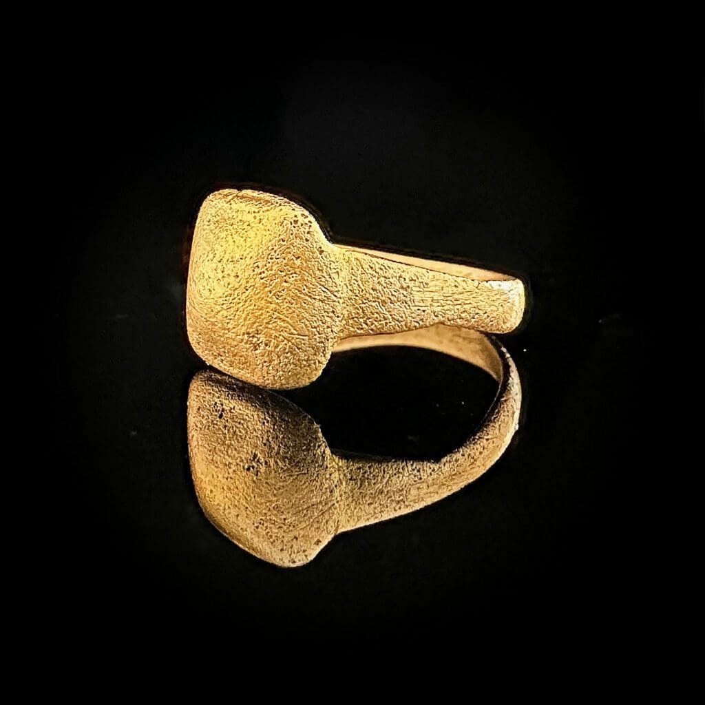 Roman Woman's Ring - Image 7