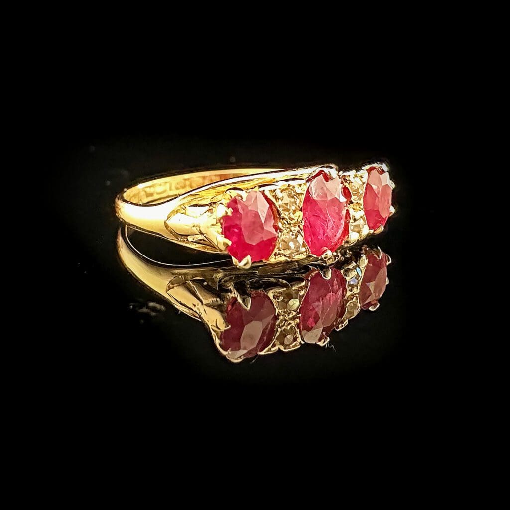 'Edie'-Antique Edwardian ruby diamond 7-stone ring - Image 3