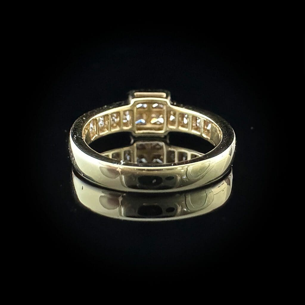 Four princess diamonds 18 ct yellow gold ring - Image 5