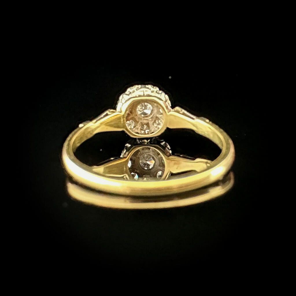 'Odette'-Antique gold and platinum diamond cluster ring with 9 early brilliant diamonds - Image 5