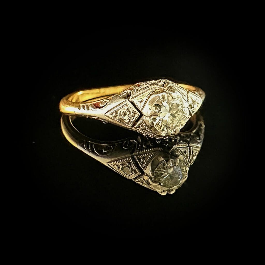 'Athena'-Gold and platinum diamond solitaire deco ring - Image 3