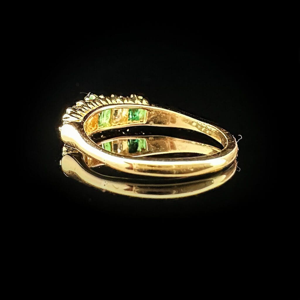 'Victoria'-Victorian three emeralds and two diamonds gold ring - Image 6