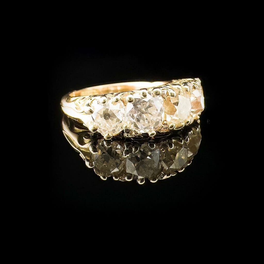 'Magnificent Five'-Antique five stone diamond ring - Image 3