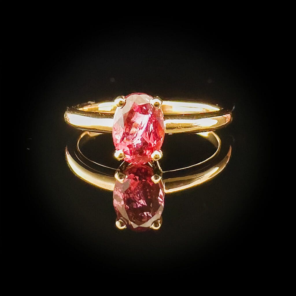 'Sibella'-Oval faceted rubellite ring