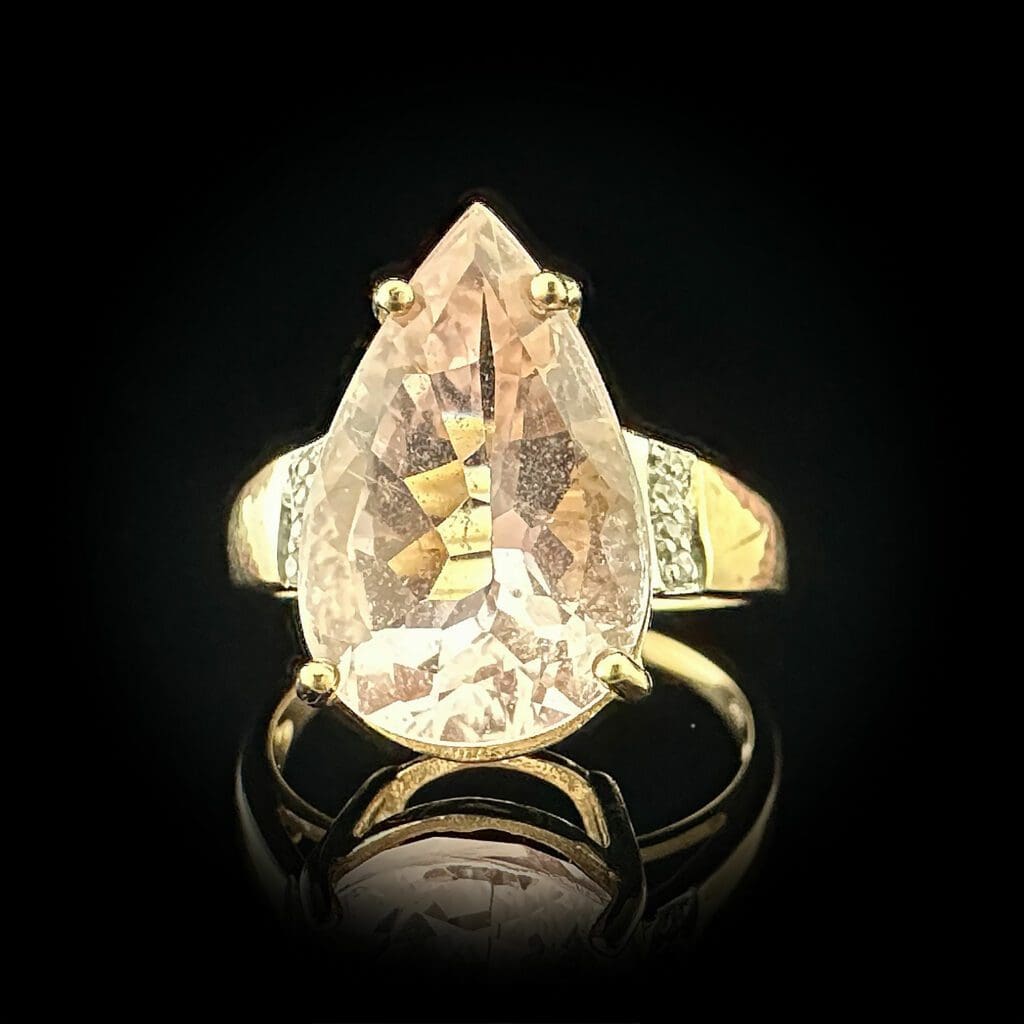 'Morgana'-Teardrop morganite sapphire ring - Image 7