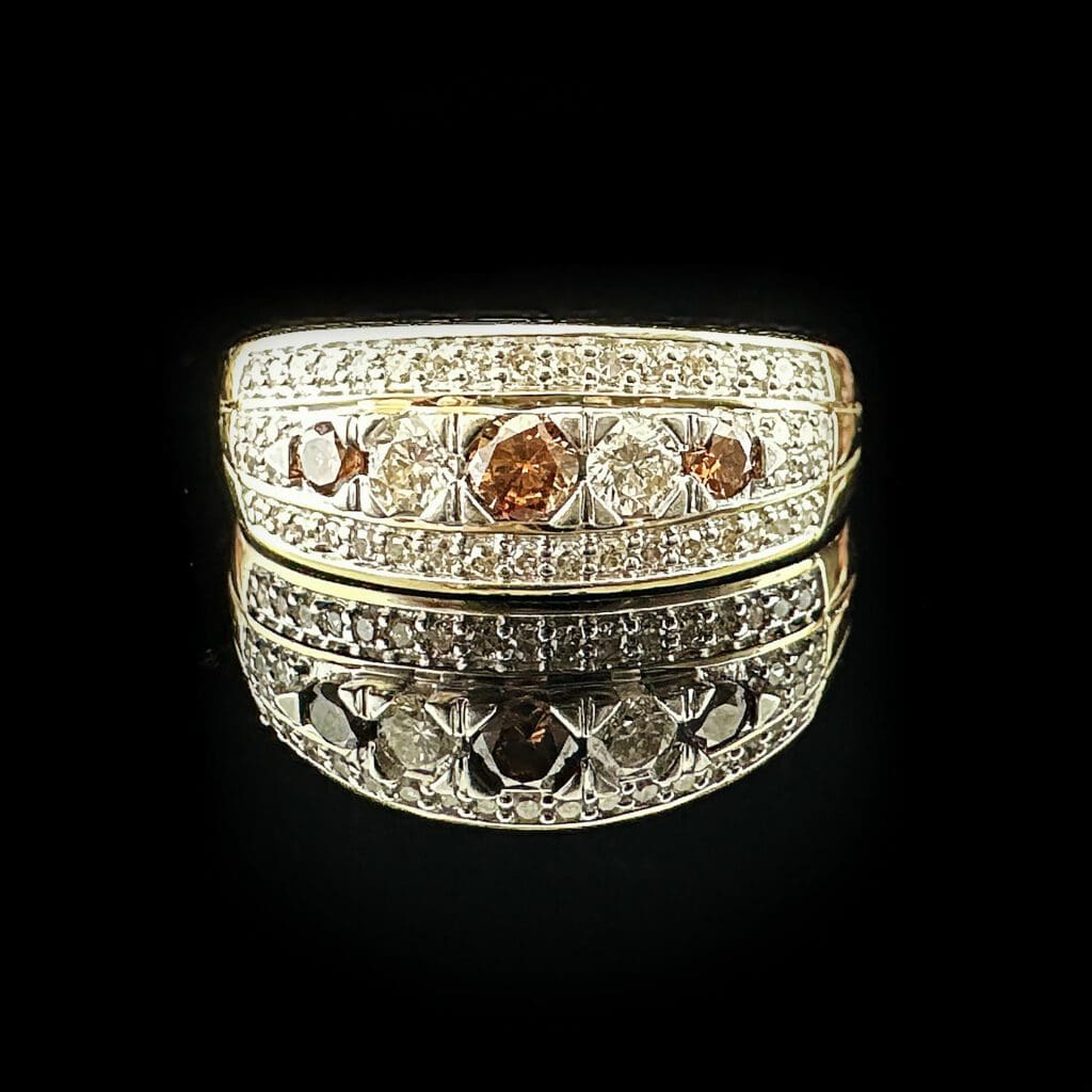 'Deidre'-White and cognac diamond panel ring - Image 2