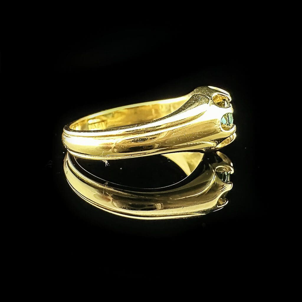 'Jetta'-Antique 18K yellow gold Australian sapphire signet ring - Image 5