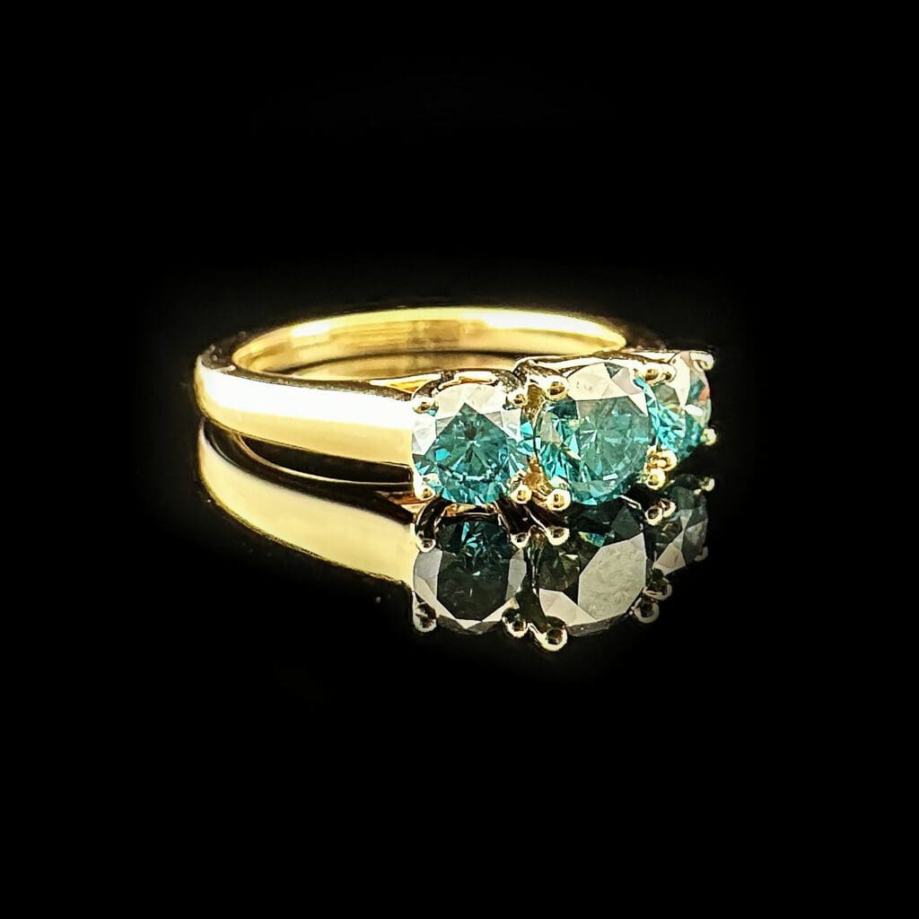 Three blue diamonds - Image 4