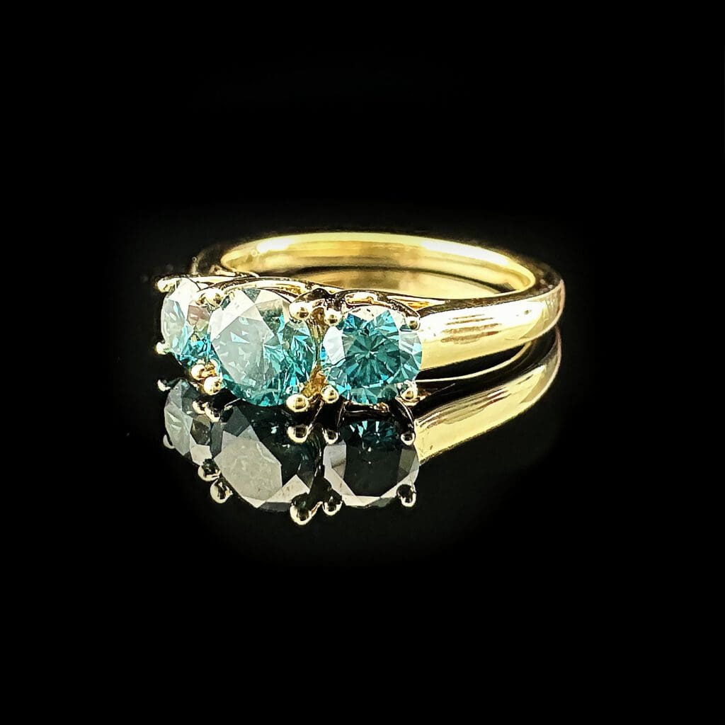 Three blue diamonds - Image 8