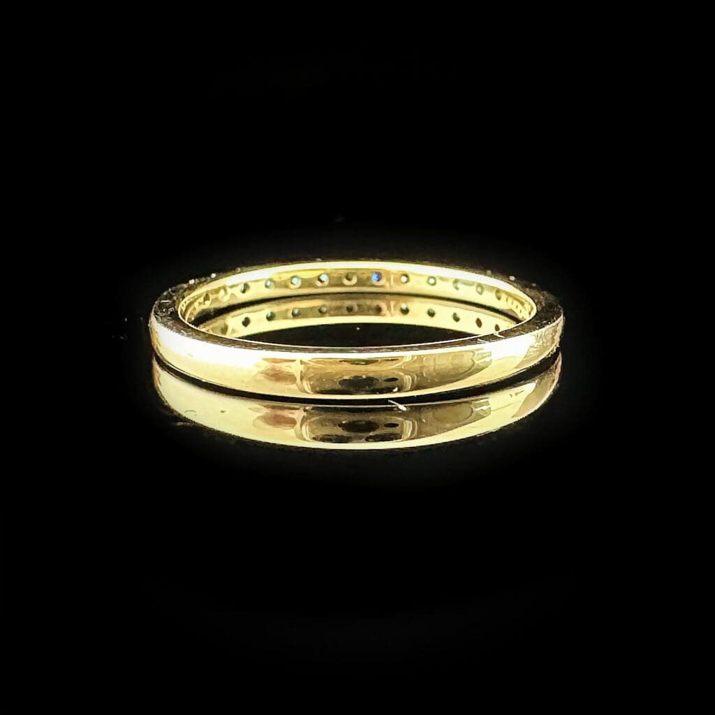 Blue diamond yellow gold band ring - Image 5