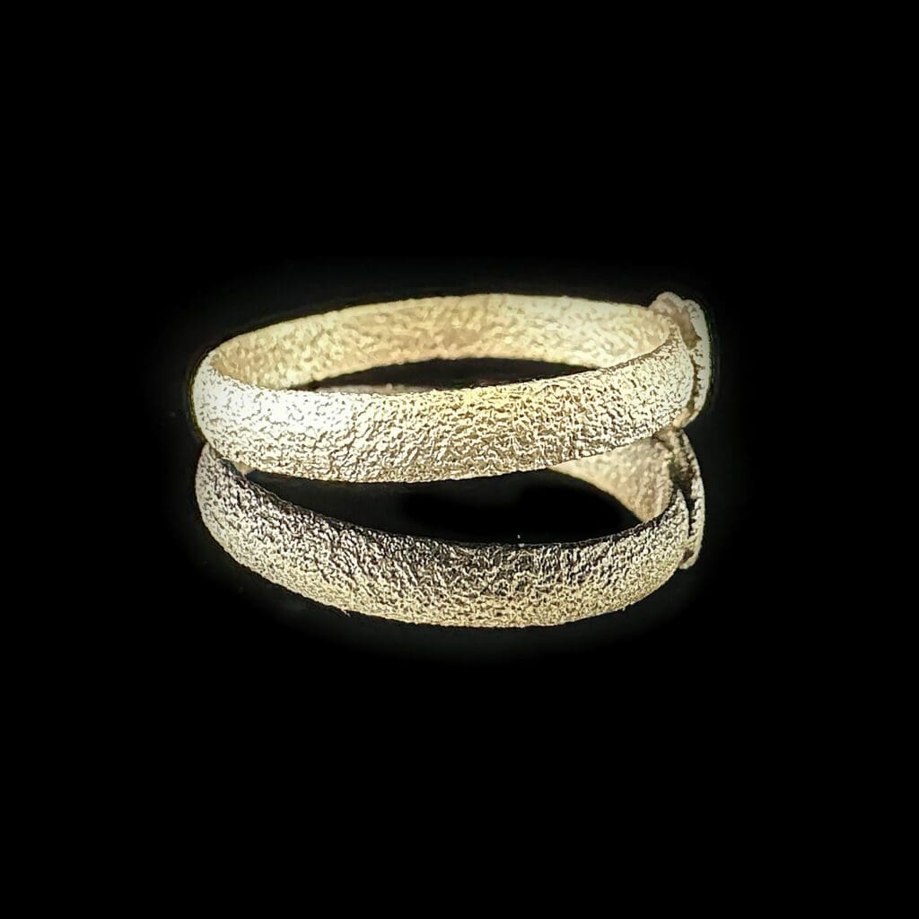 Tudor heart silver wedding ring - Image 4