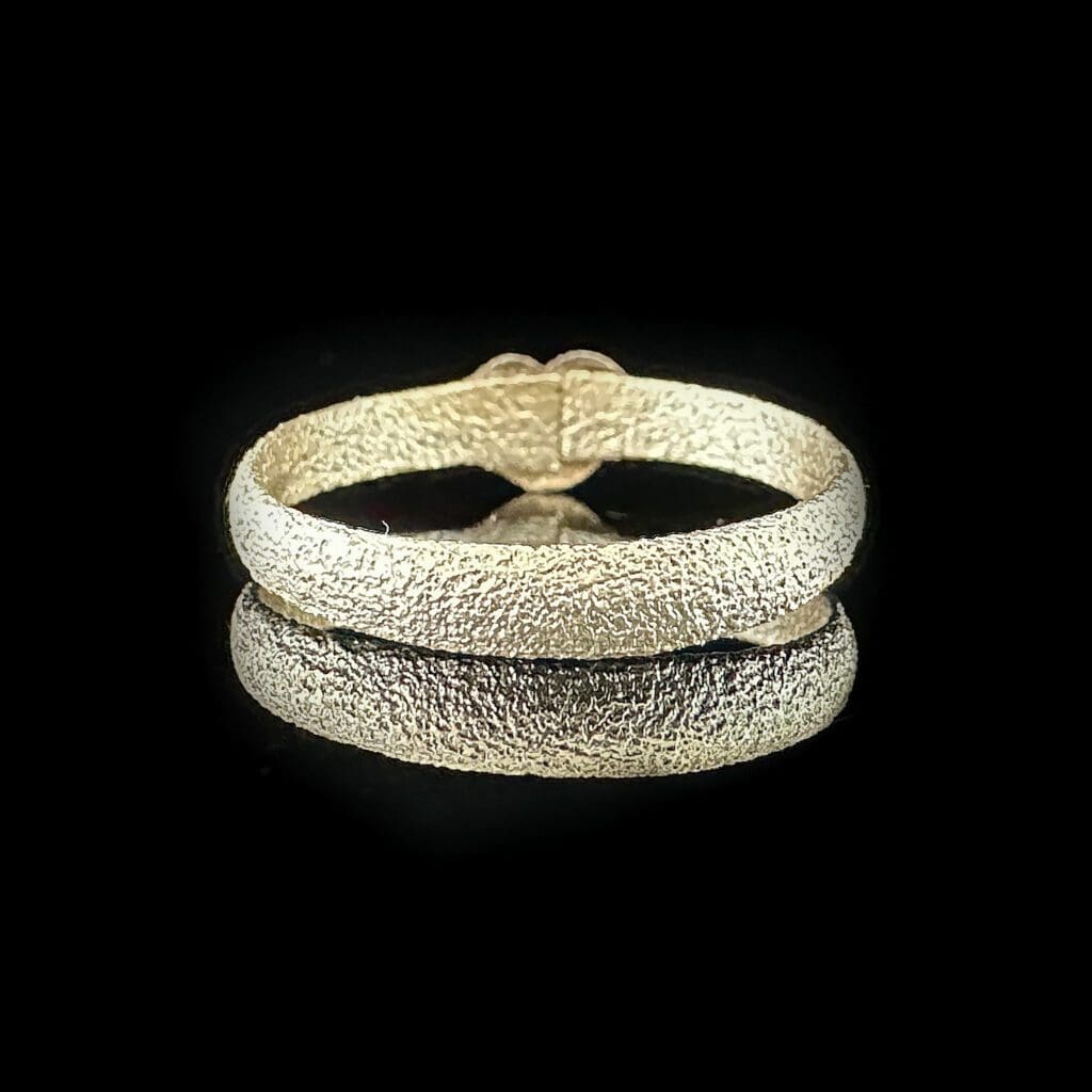 Tudor heart silver wedding ring - Image 5