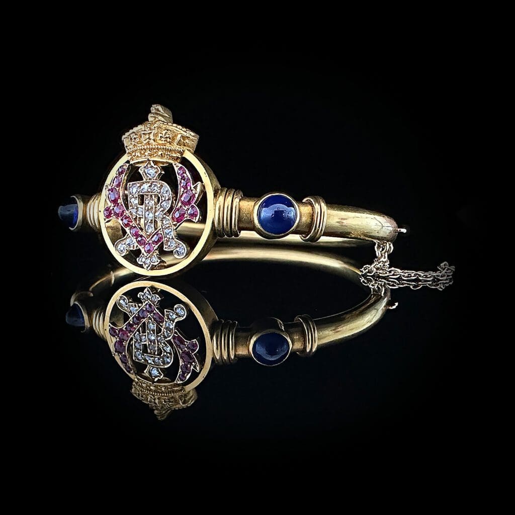 'Regalia'-Antique English gold bracelet with diamonds sapphires and rubies - Image 7