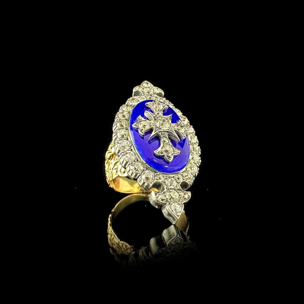 Fine antique diamond and enamel marquise fleur de lys ring - Image 3