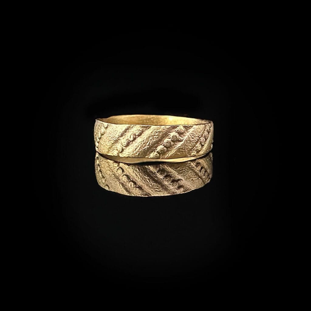 Medieval European woman's ring 15th century - Image 3