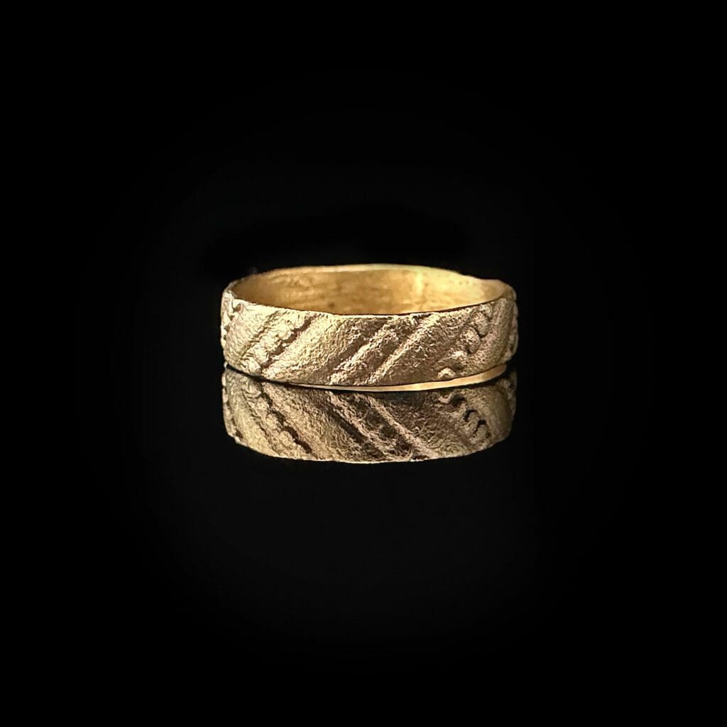 Medieval European woman's ring 15th century - Image 5