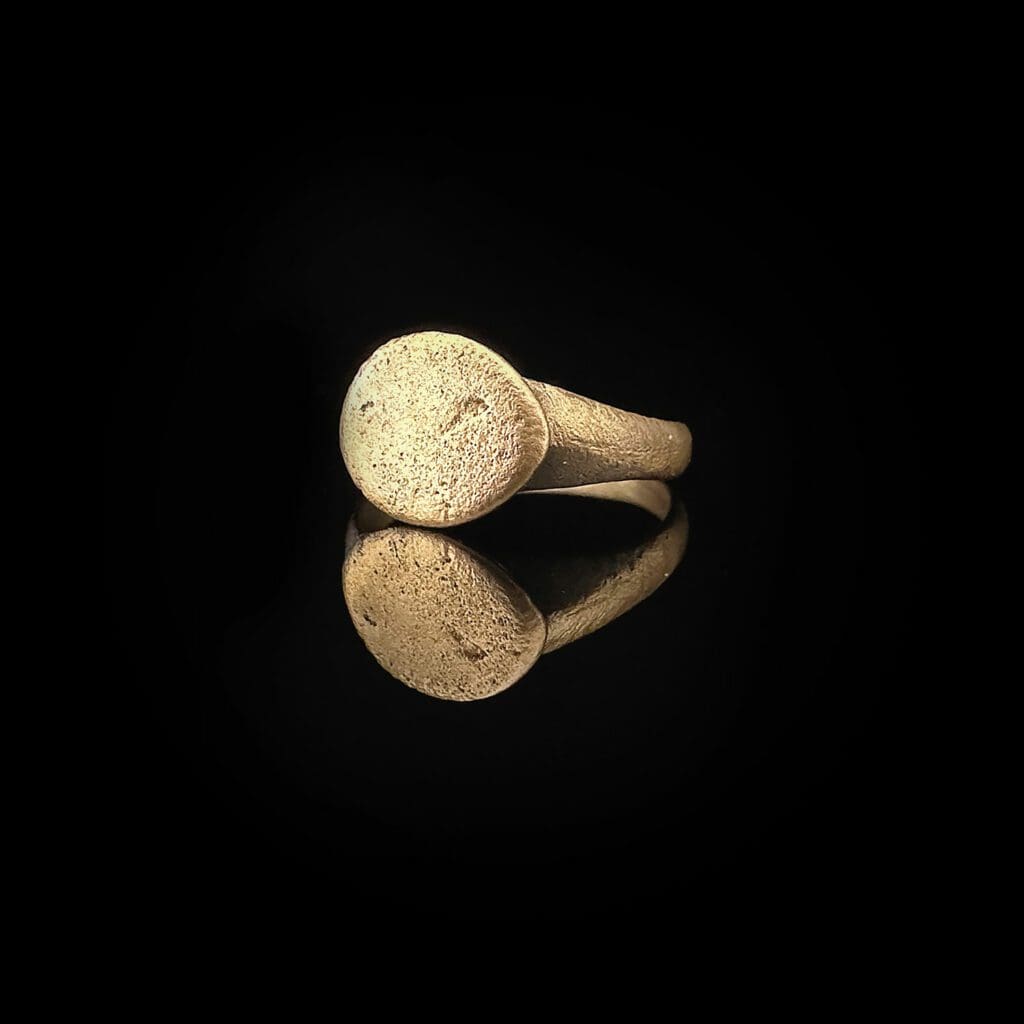 Fine Viking warrior's ring 850-1050 AD - Image 7