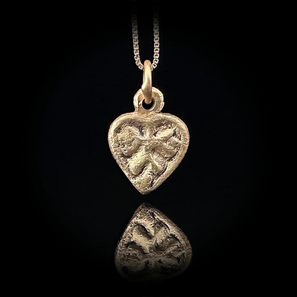 Pentafoil Viking heart pendant 10th-11th Century AD