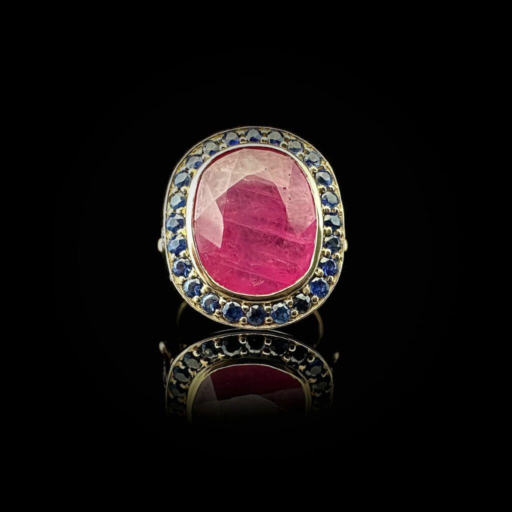 Yellow gold, ruby, sapphire, diamond ring