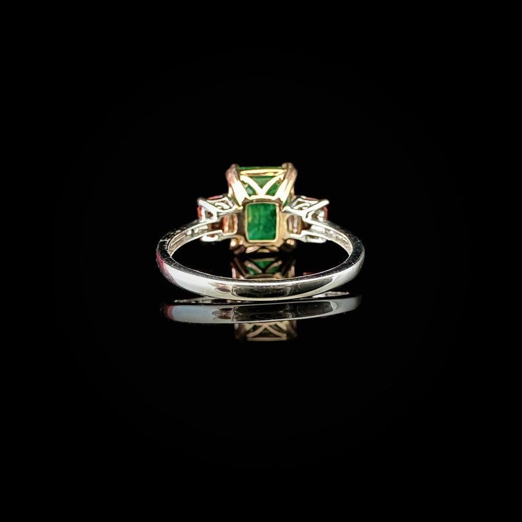 'Amanda'-Emerald orange sapphire diamond two-tone gold ring - Image 5