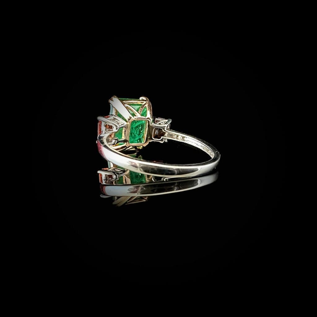 'Amanda'-Emerald orange sapphire diamond two-tone gold ring - Image 6