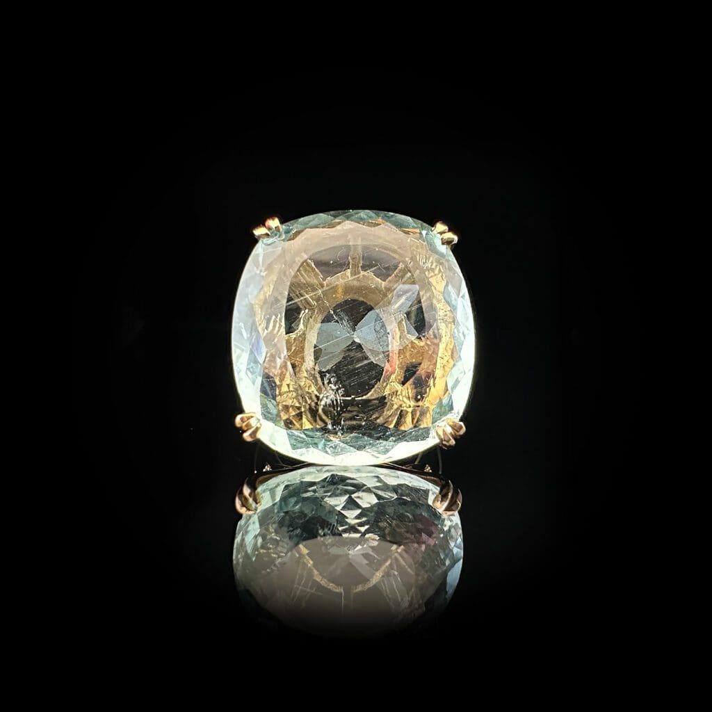 'Aqua'-Aquamarine diamond yellow gold ring - Image 2