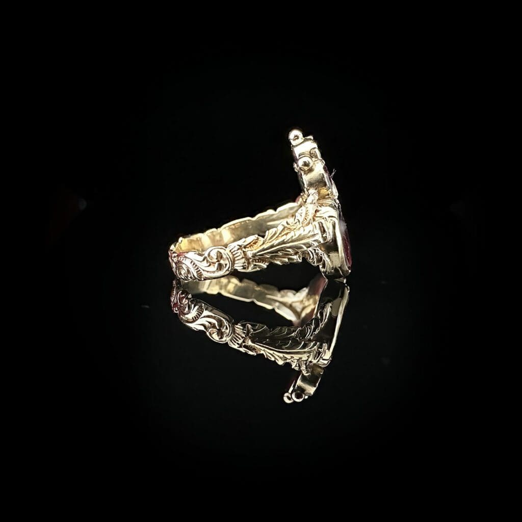 'Twin flame'-Antique garnet and diamond double heart gold ring - Image 4