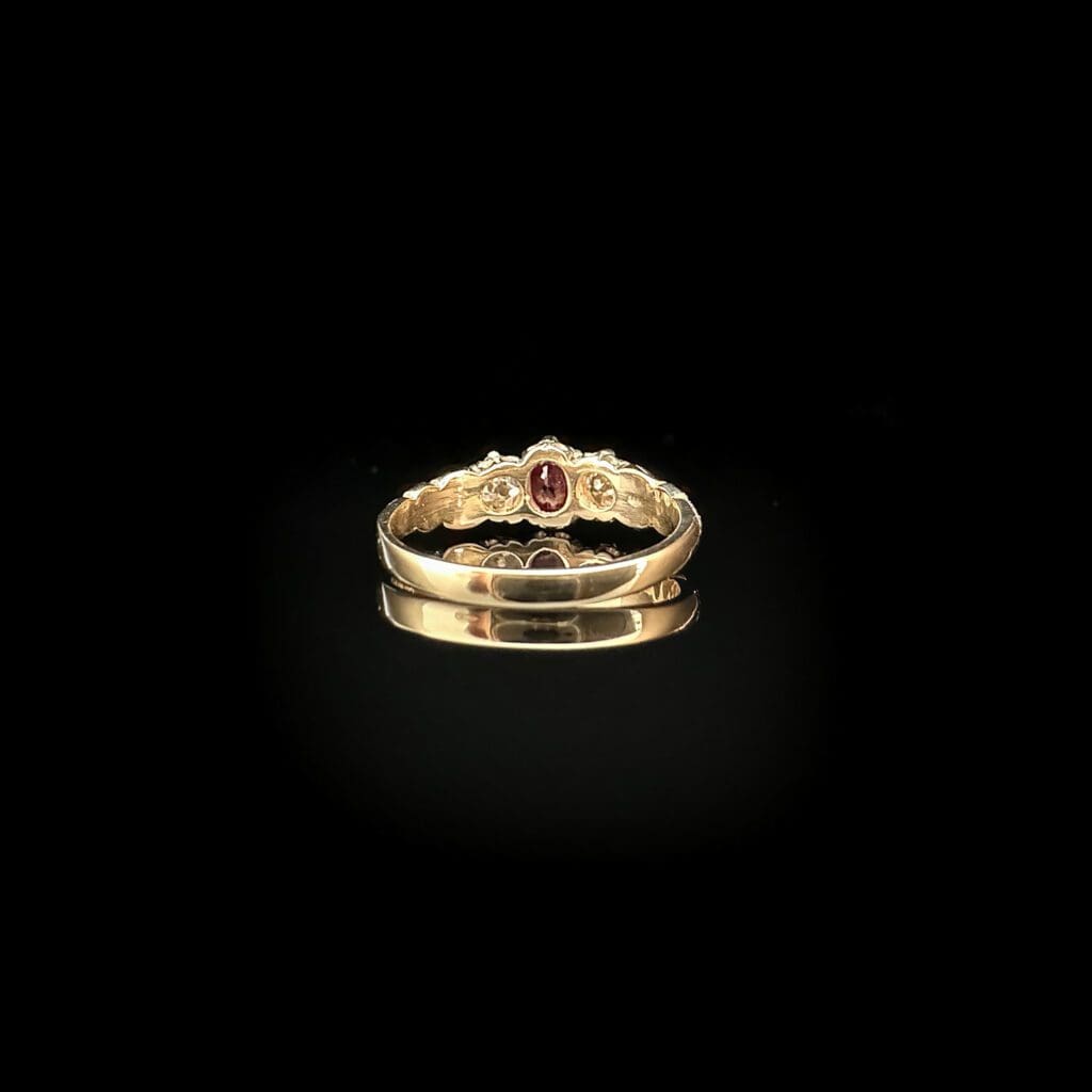 'Geraldine'-Antique ruby diamond 3-stone ring - Image 5