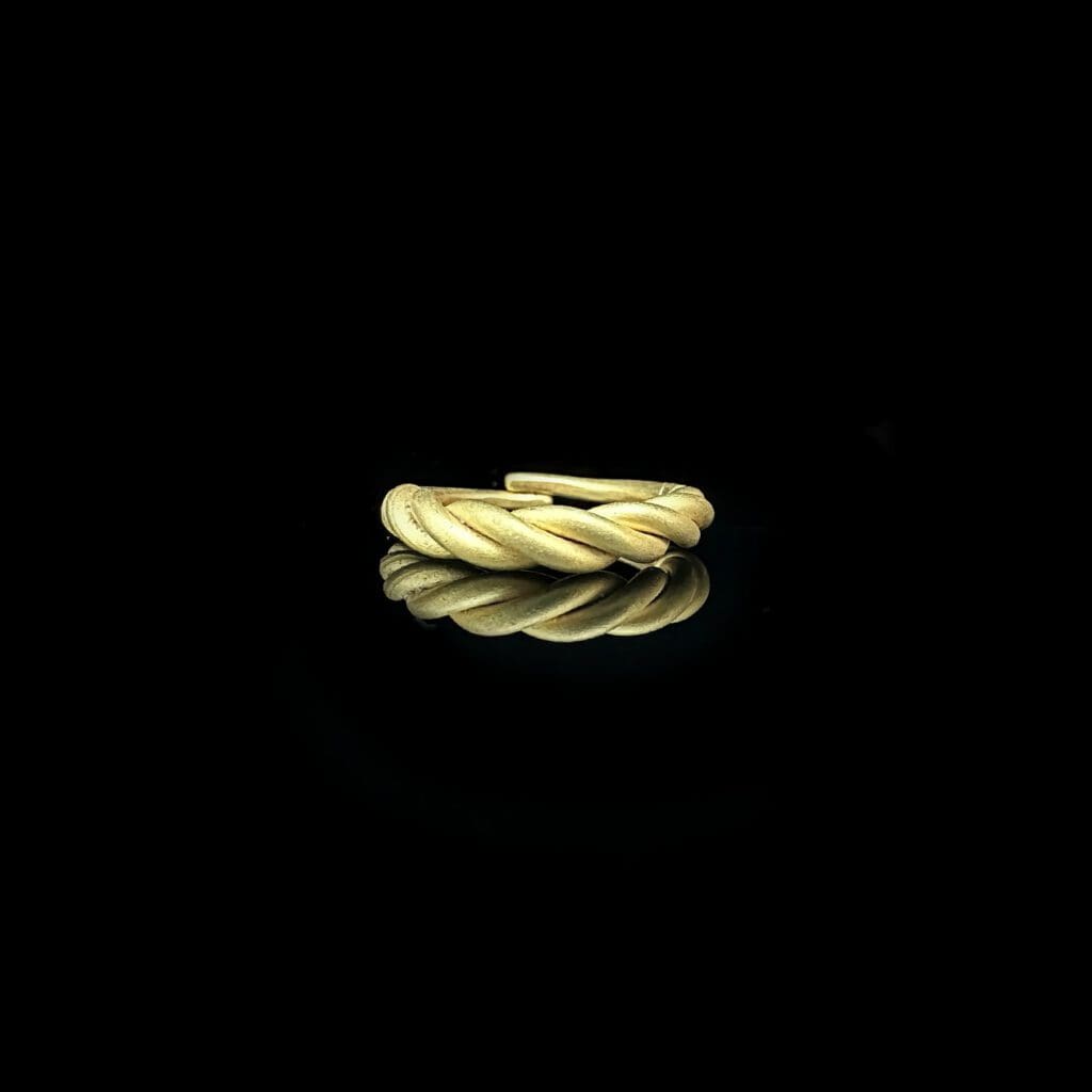 'Bjorn'-Medieval Viking twisted gold ring circa 800-1000 AD - Image 9