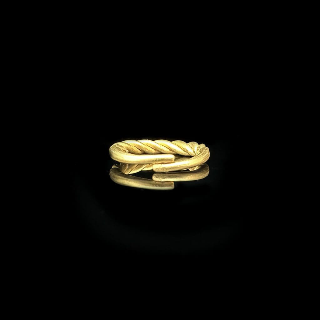 'Bjorn'-Medieval Viking twisted gold ring circa 800-1000 AD - Image 6