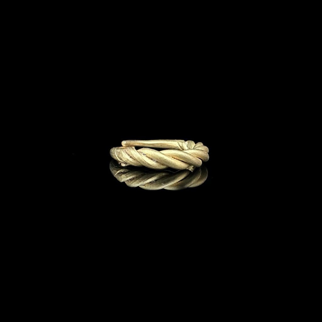 'Bjorn'-Medieval Viking twisted gold ring circa 800-1000 AD - Image 4