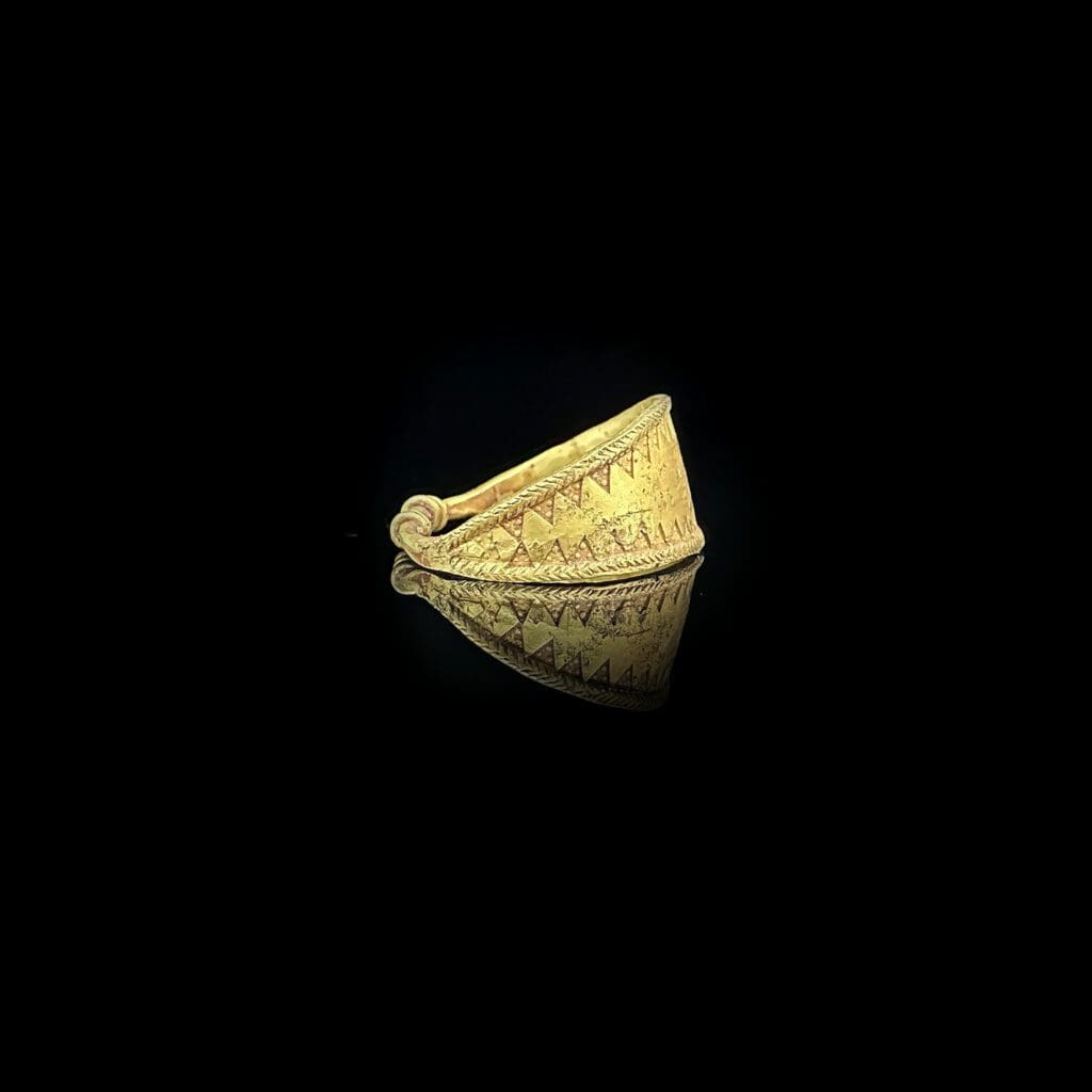 'Magnus'-Viking Scandinavian Gold Ring Circa 800-1000 AD - Image 4